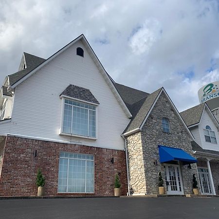 Seven Gables Inn Branson Exterior photo
